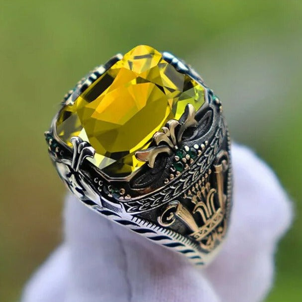 Yellow / 62