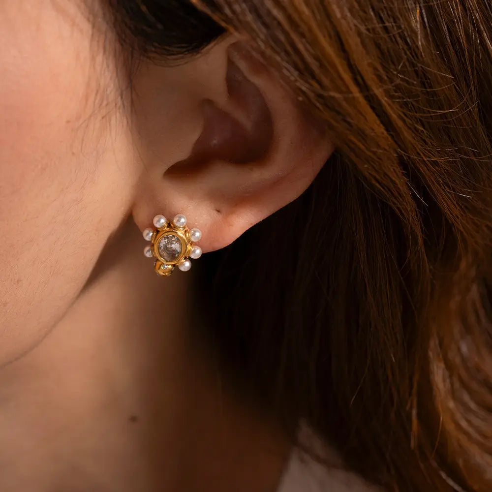 ELEGANT GOLDEN EARRINGS | NATURAL PEARLS, PURE ELEGANCE