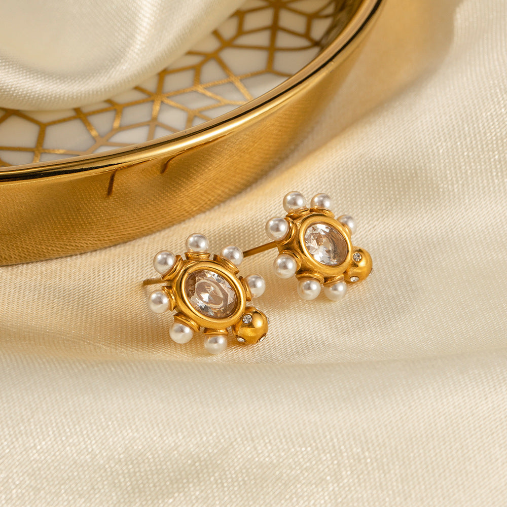 ELEGANT GOLDEN EARRINGS | NATURAL PEARLS, PURE ELEGANCE