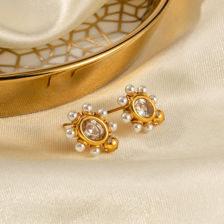 ELEGANT GOLDEN EARRINGS | NATURAL PEARLS, PURE ELEGANCE