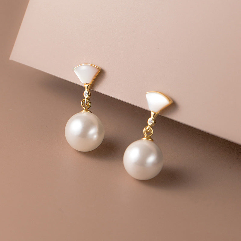 RETRO SILVER PEARL EARRINGS | ELEGANT CLASSY SHINE