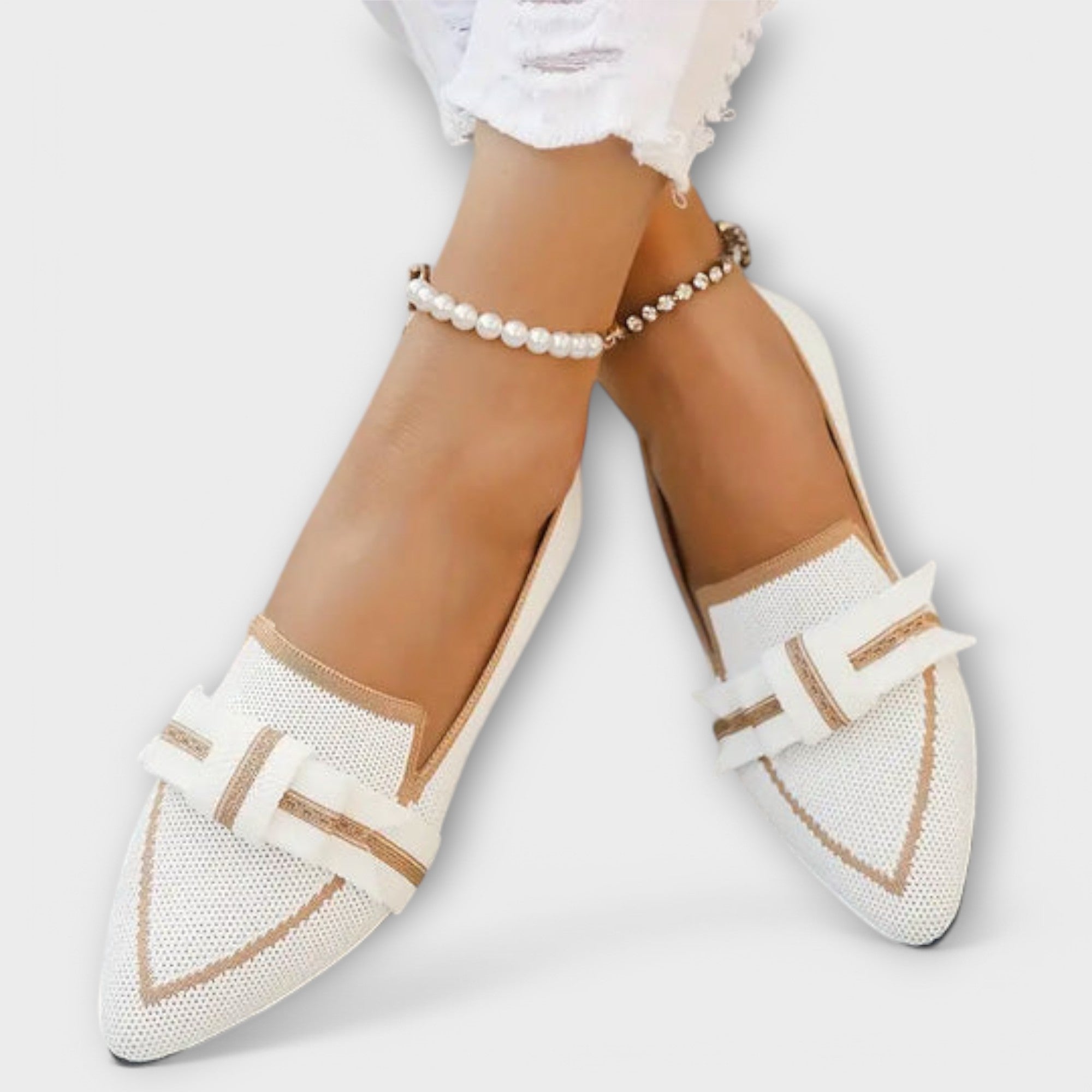 White / 41